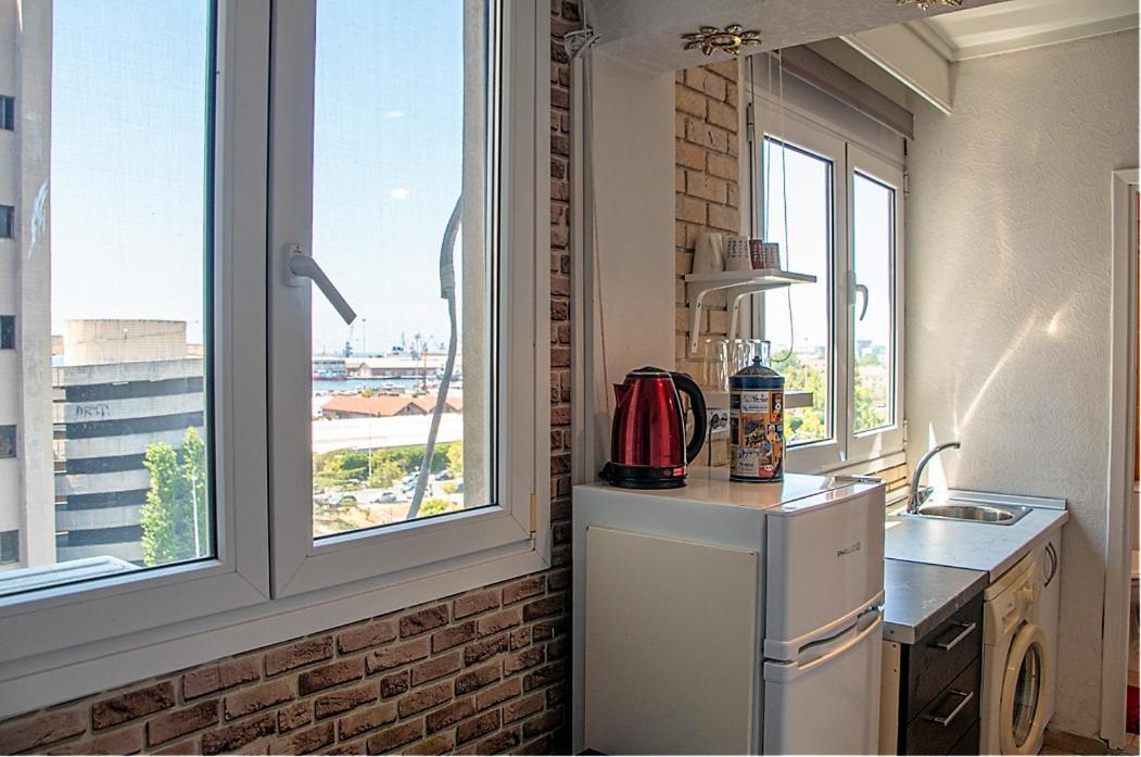 Sea View Center Apartment